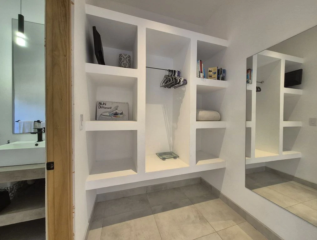 Casa Joya: Turnkey Modern Home with pool – Prime Location & Rental Income - Gallery image 13
