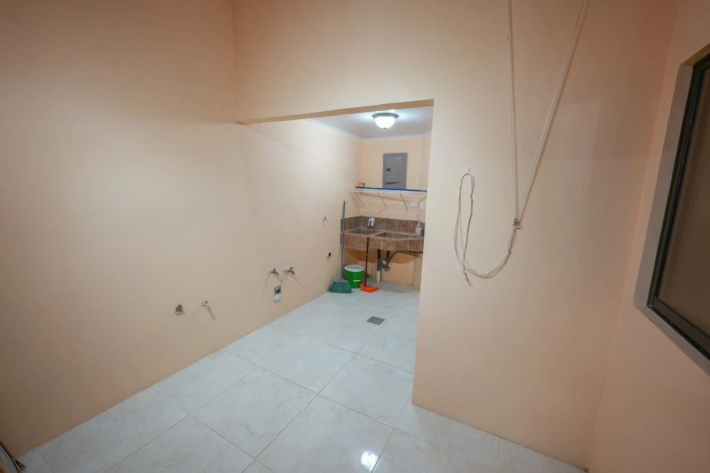 House For Sale in Lomas de Ayarco - Gallery image 13