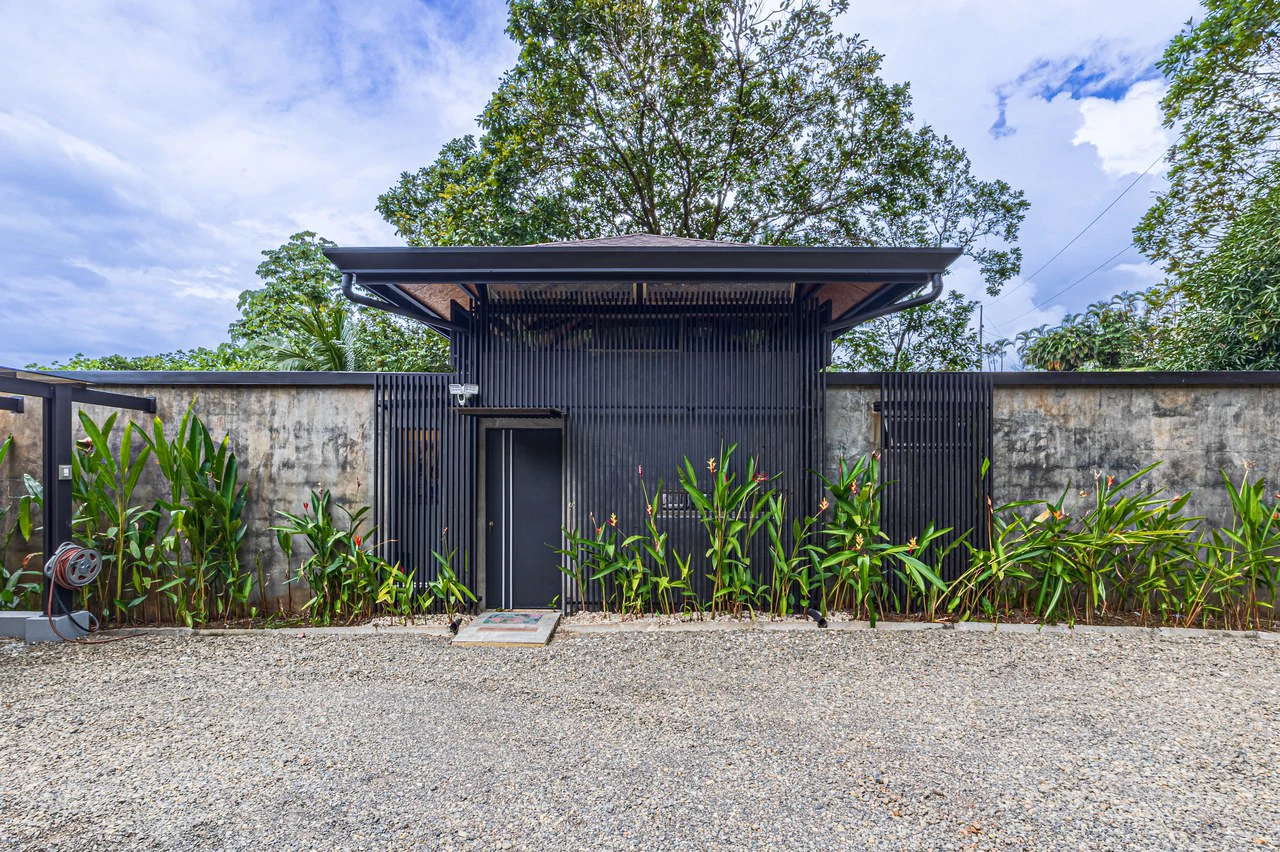 3 bedrooms, 2.5 bathrooms Villa Steps from Uvita, beautiful Beaches, Waterfalls, Restaurants and Tourist Attractions. - Gallery image 13