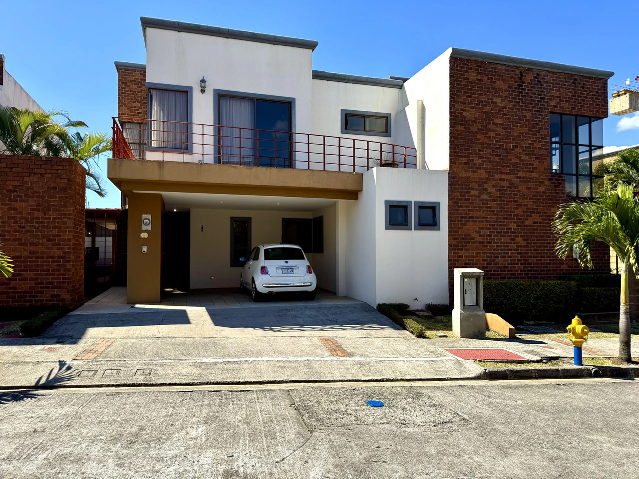 House for sale in San Francisco Heredia.