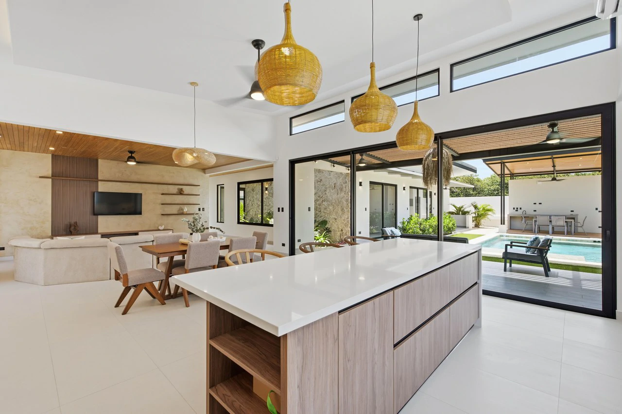 Villa Fresno: Newly Completed Contemporary Home with Private Pool Near Playa Avellanas - Gallery image 2