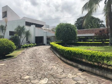 BELLO HORIZONTE HOUSE-MANSION