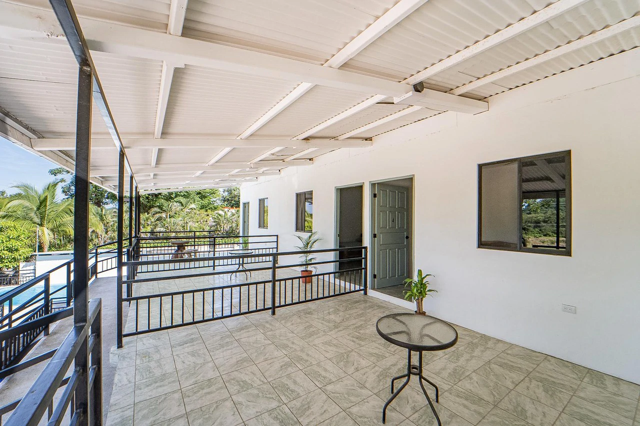 Cantarana Studios: Multiunit Property with tons of Potential - photo 7