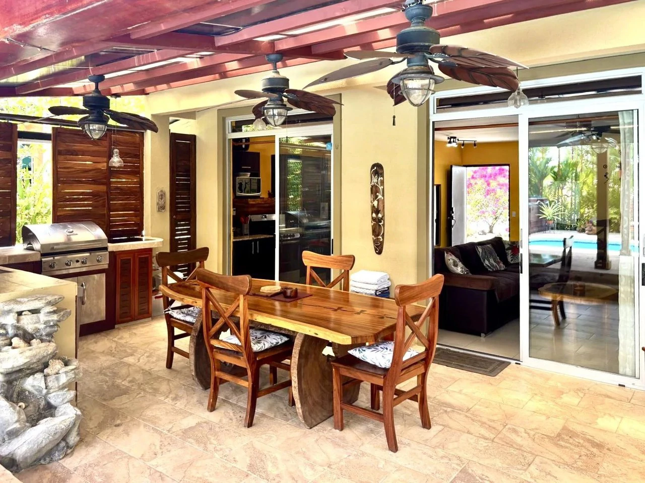 ARA 14: Fully Furnished and Home with Tons of amenities ie. Solar electricity - Gallery image 7