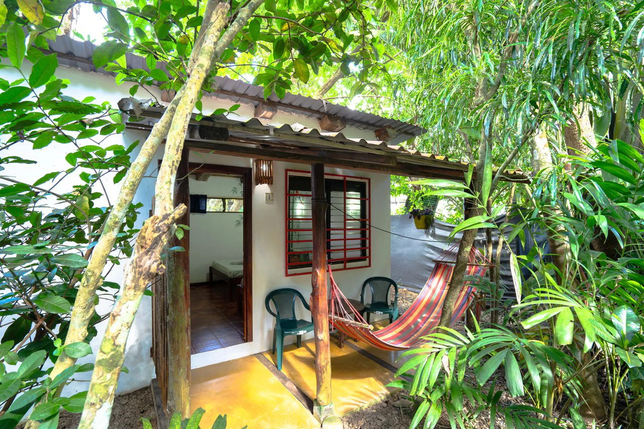 Steps to the beach 14 bedroom Dominical Hotel - Gallery image 20