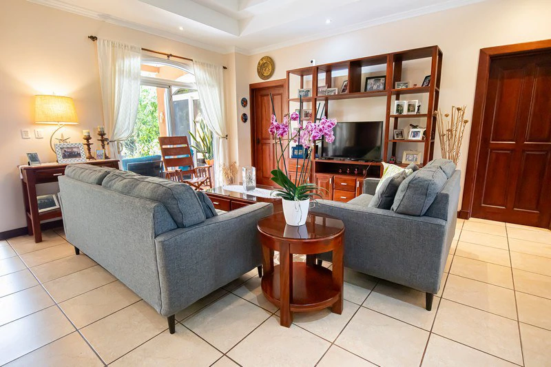 Amazing Casa Tiburon: Large Yard Walking Distance from the Beach! - Gallery image 19