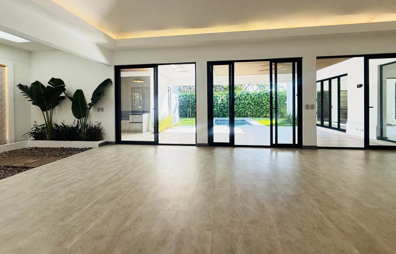 Single-Story Home for sale in Bosques de Lindora Condominium Santa Ana Costa Rica - Gallery image 2
