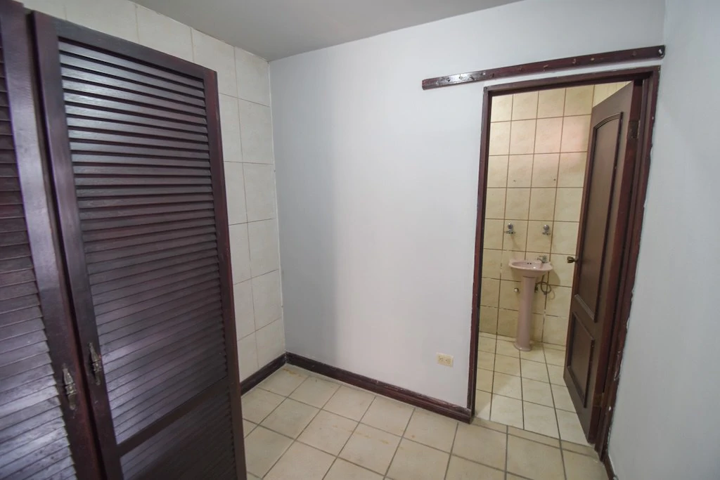 Excelente Oportunidad Propiedad con 2 casas en Trejos Montealegre: House For Sale in Trejos Montealegre - Gallery image 13