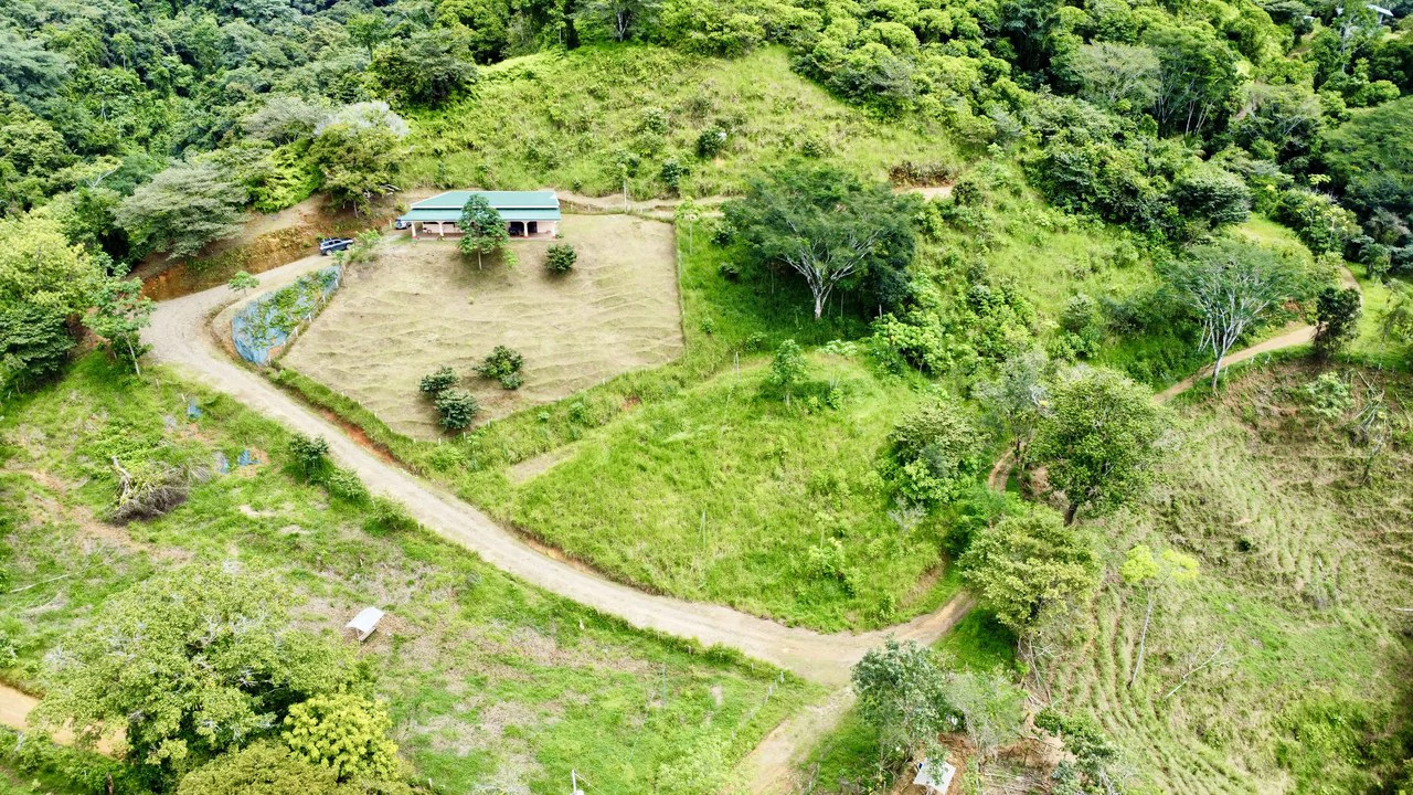 2.6 ACRES – 3 Bedroom Home With Beautiful Views, Several More Building Sites, Perfect For Small Farm!!! - Gallery image 24