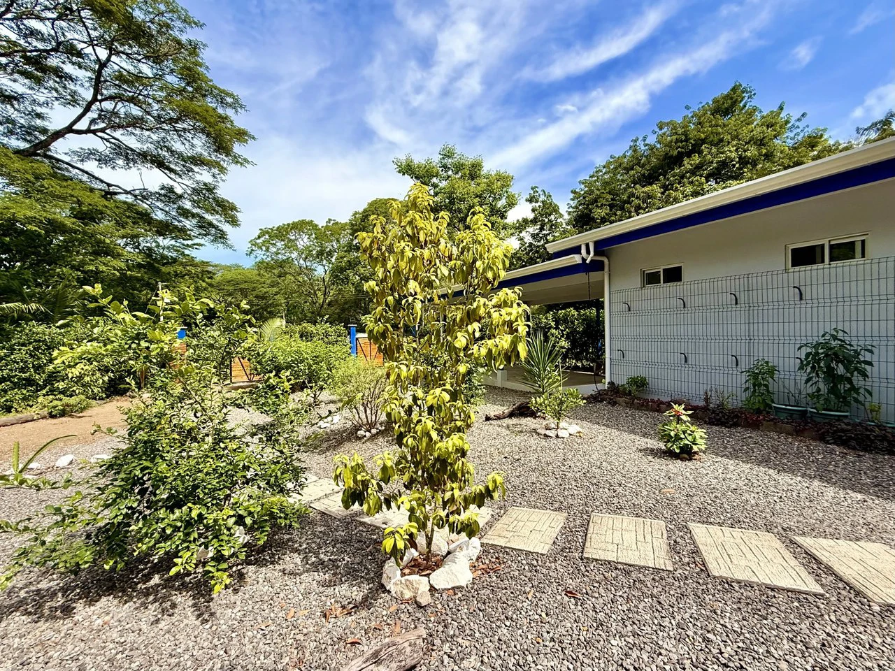 Casa Tortuga: $649,000 USD  Home, Guest House & Commercial Property Near the Playa Organos Beach on the Nicoya Peninsula - photo 37