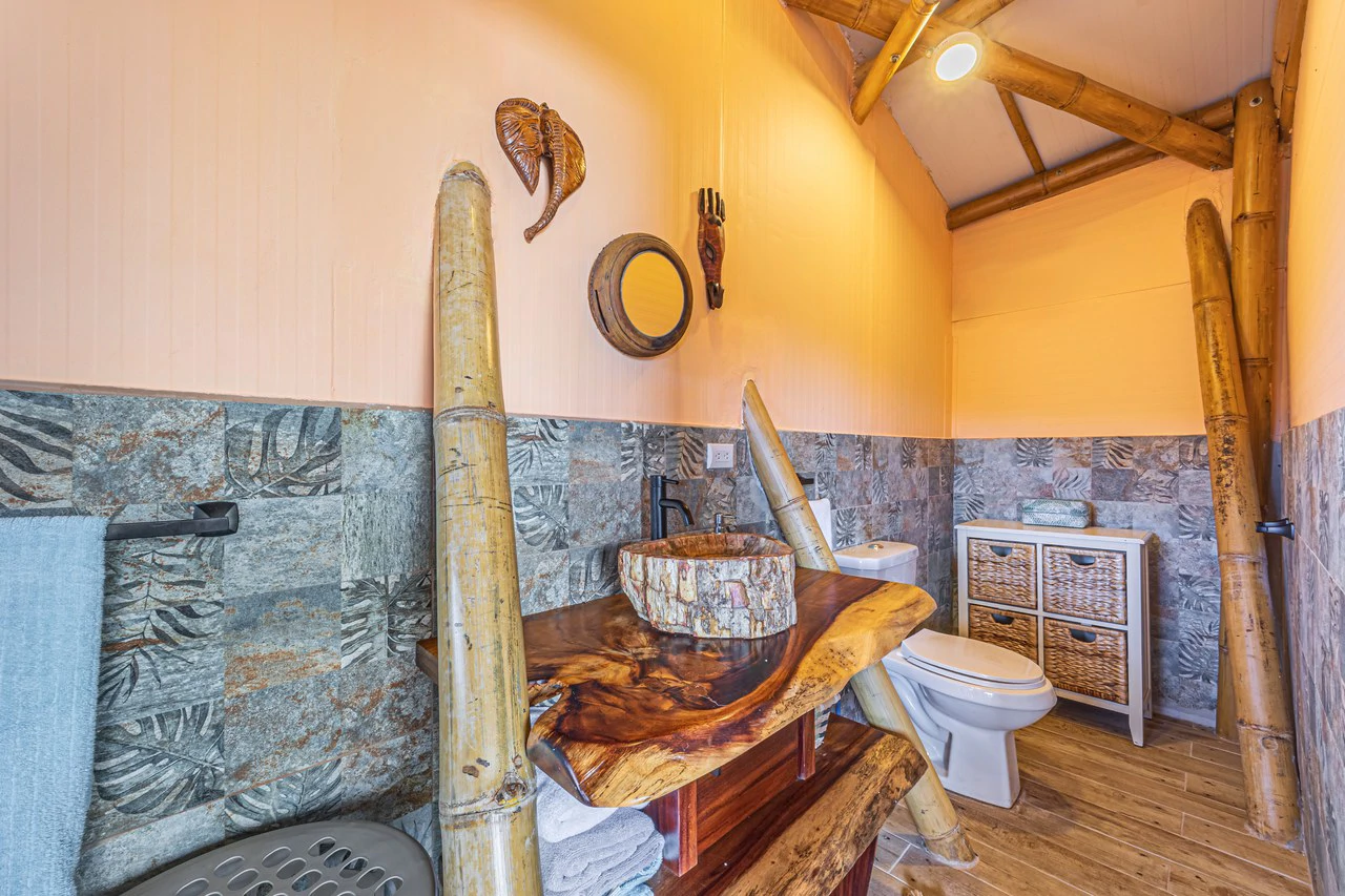 Iconic Luxury Estate with Unmatched Mountain Views | Manuel Antonio Estates - Gallery image 21