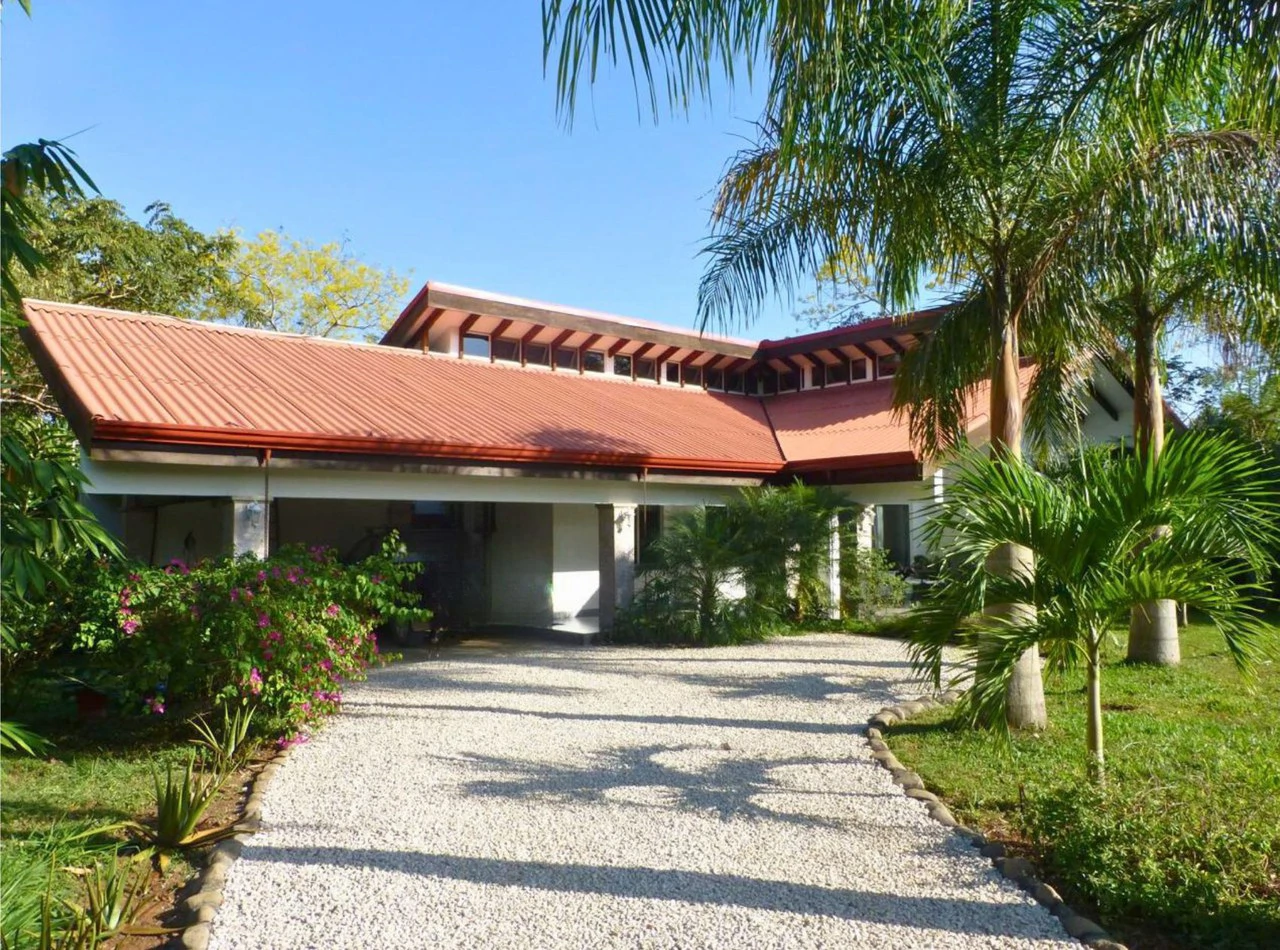 Villa Palmas Real: Villa Palma Royal with Modern Luxury and Natural Charm with horse stables in Las Delicias Santa Teresa - Gallery image 4