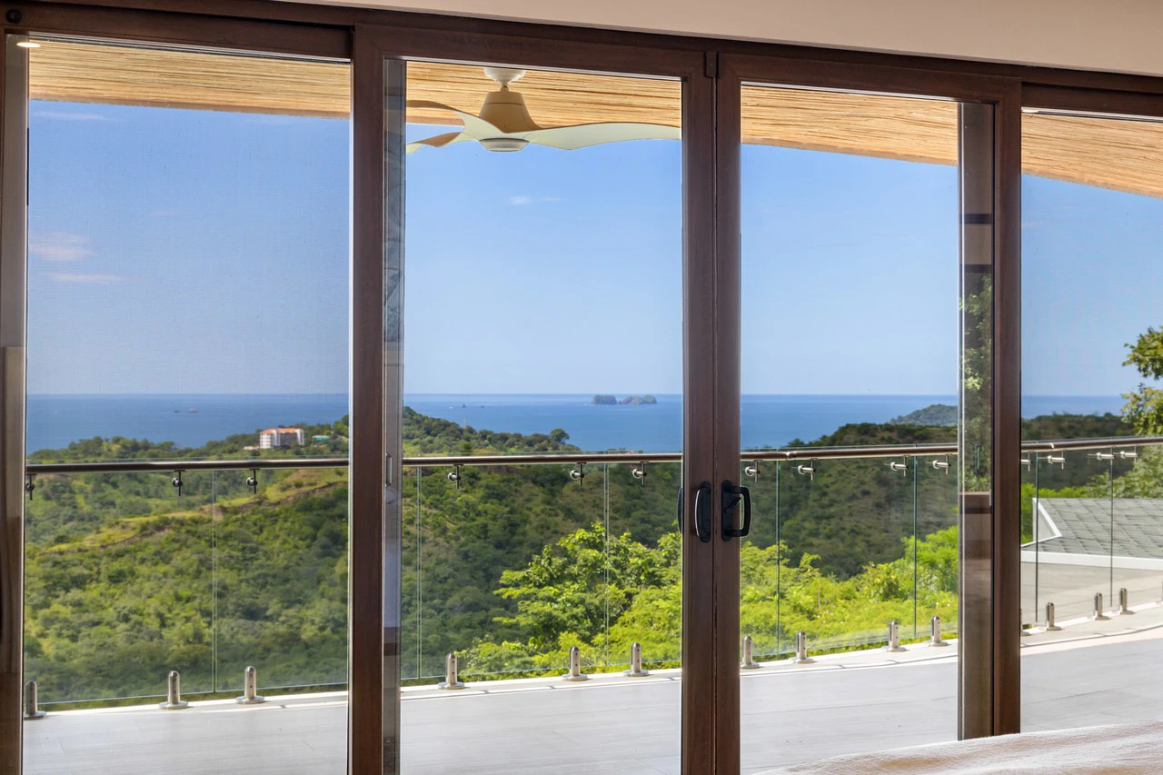 Casa Manta Ray: Indulge in Luxury with Stunning Flamingo Beach Views! - Gallery image 50
