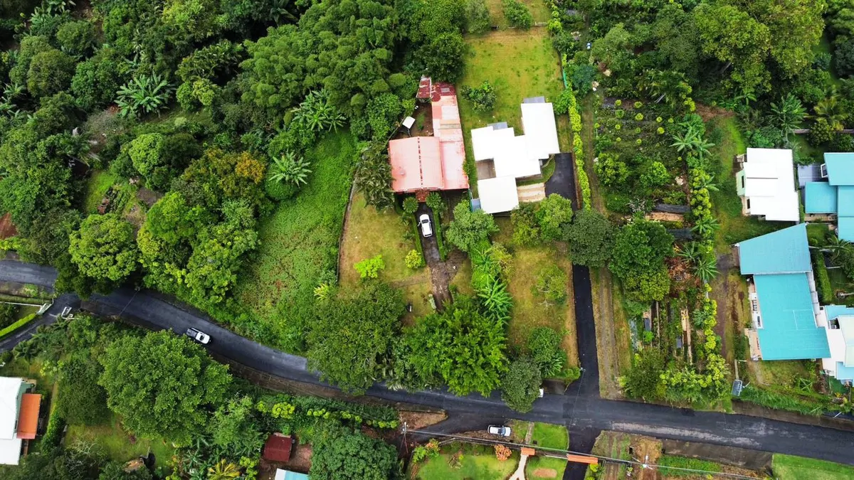 Casa Naranjo: Great Home on Large Quiet Lot