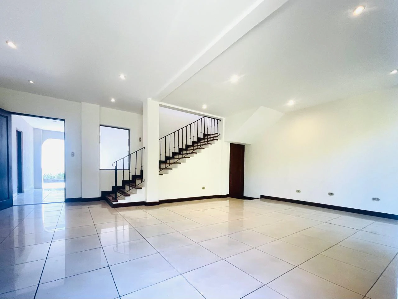 House for sale in Condominium with garden Belén Heredia Costa Rica - Gallery image 3
