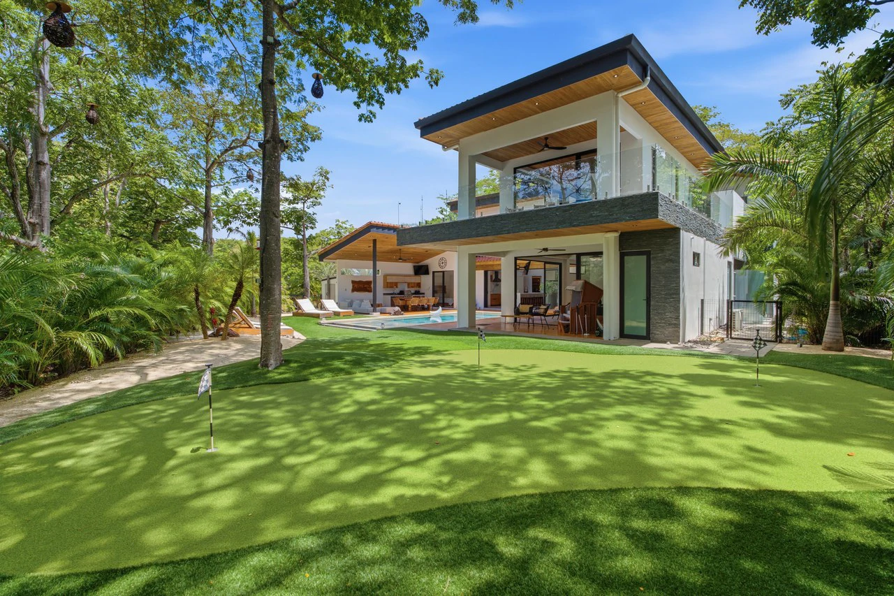 Casa La Ola Perfecta: Luxury 5-Bedroom Home with Pool Near the Beach in Hacienda Pinilla - photo 41