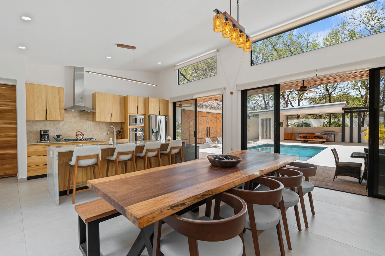 Casa Guacamaya Roja: Luxury Home in Playa Grande - Gallery image 17