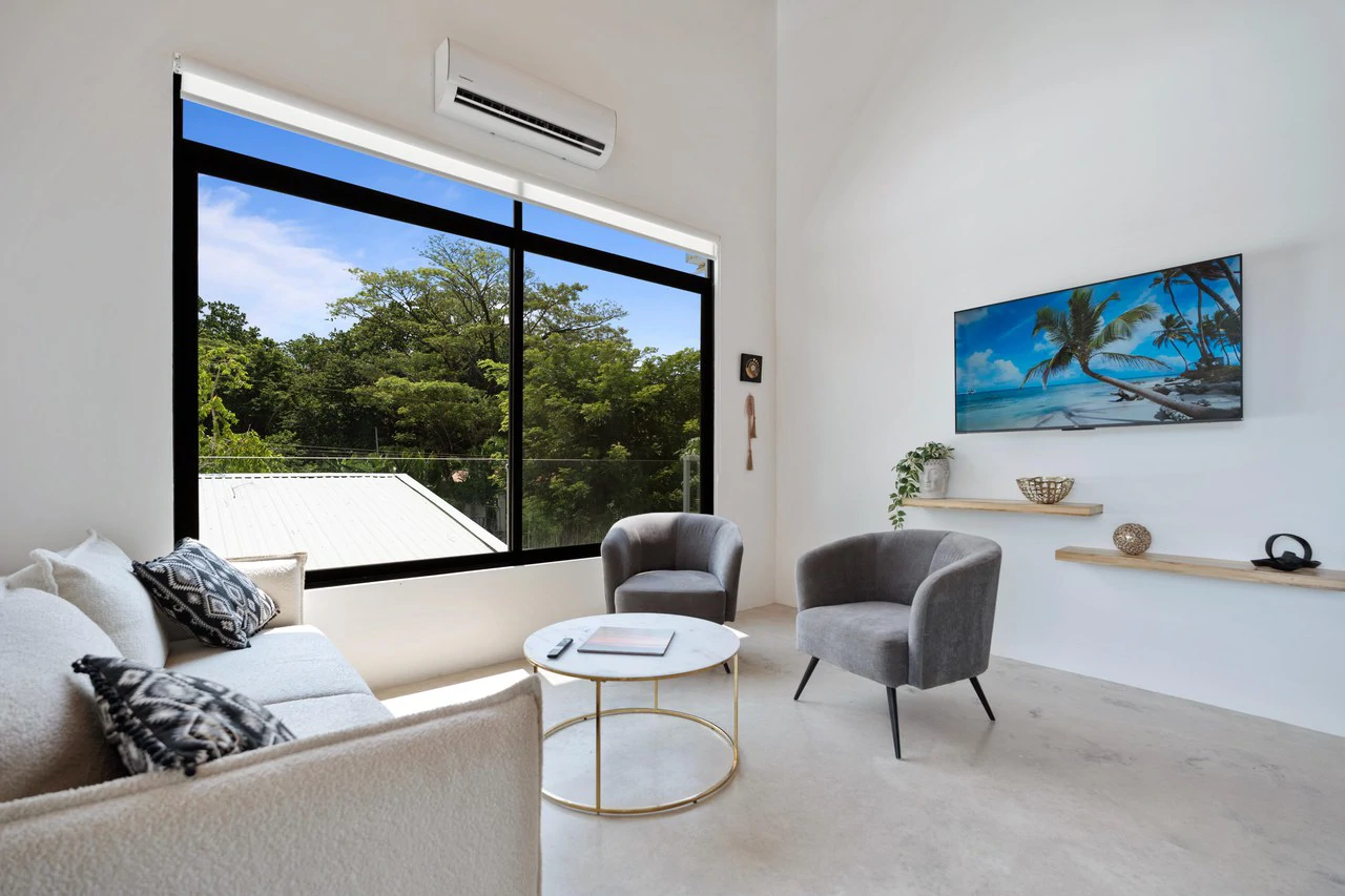 Sámara Serenity - In Town Income Generating Duplex: Near the Coast 1/2 Duplex For Sale in Playa Samara - Gallery image 21