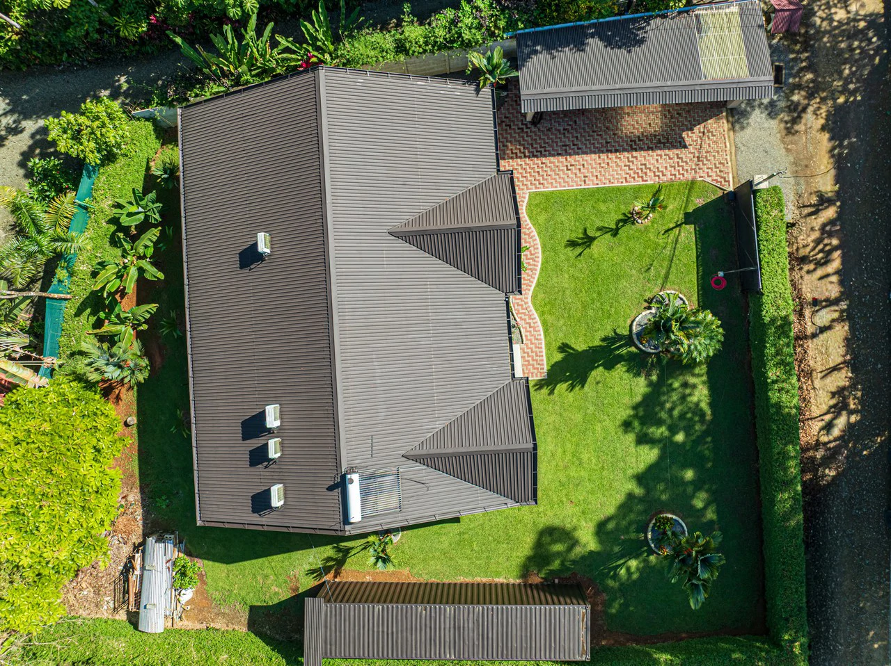 Exceptional 5-Bedroom Residence on Los Laureles Street – Prime Location & Versatile Layout - Gallery image 38