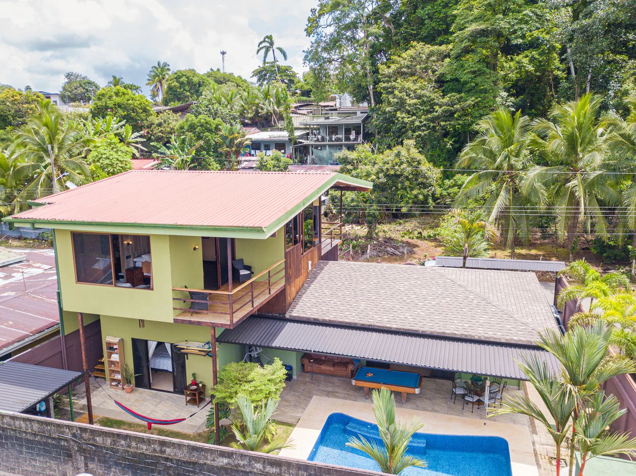 Naranjito corner lot house - photo 4