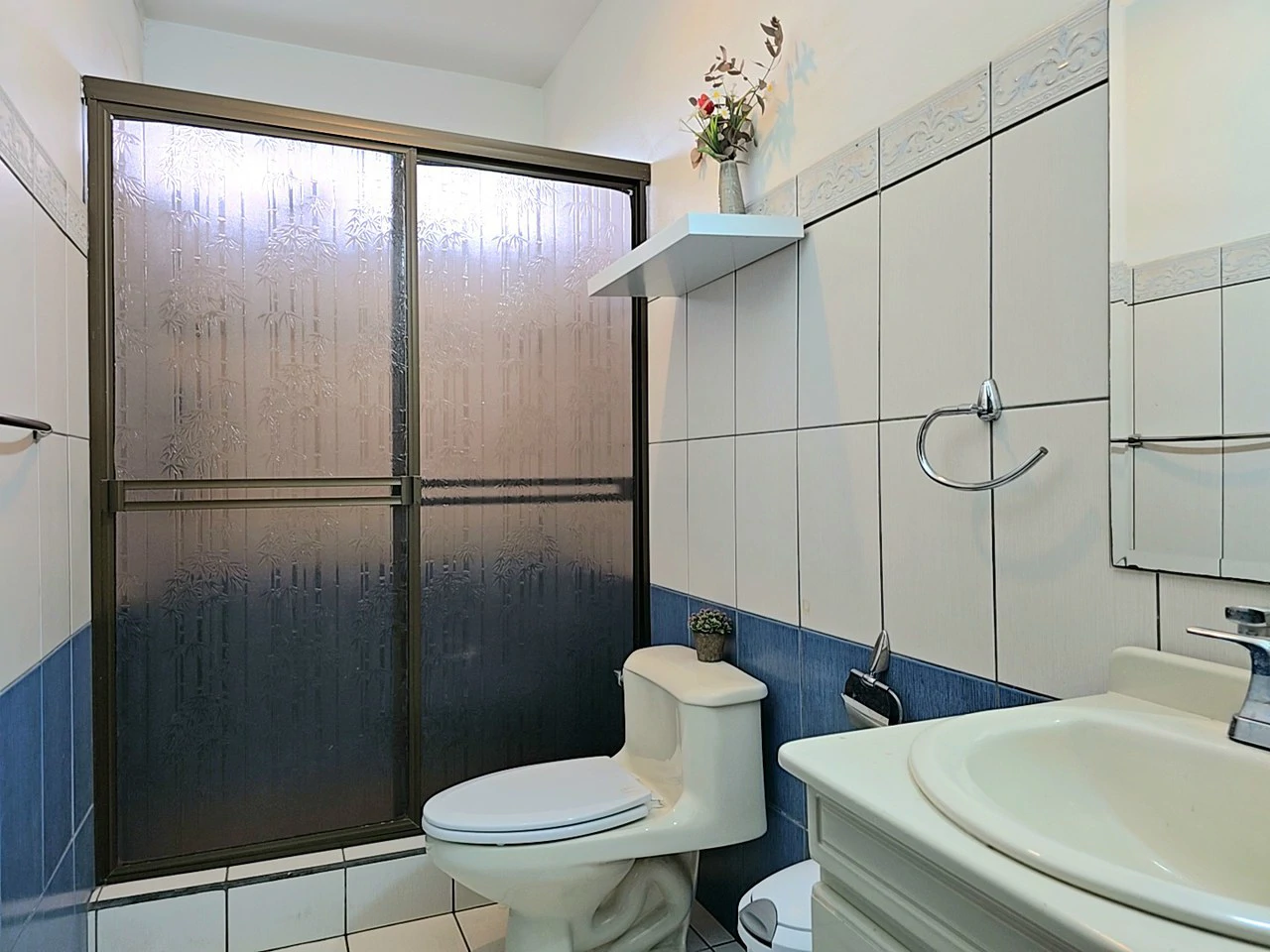 House For Sale in Llorente - Gallery image 18
