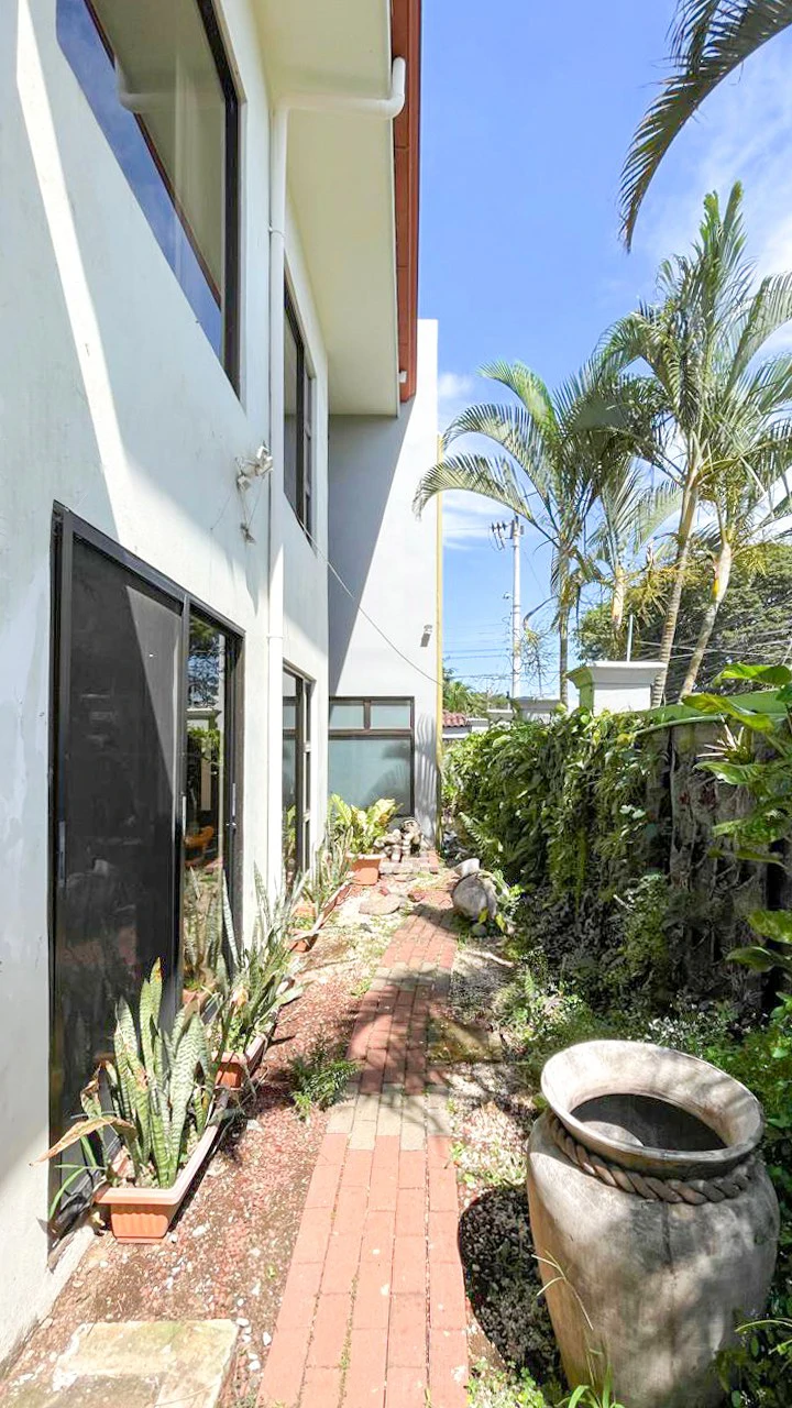 Home for sale or for RENT with furnished -Bosque Alto Condominium- Grecia - Gallery image 17