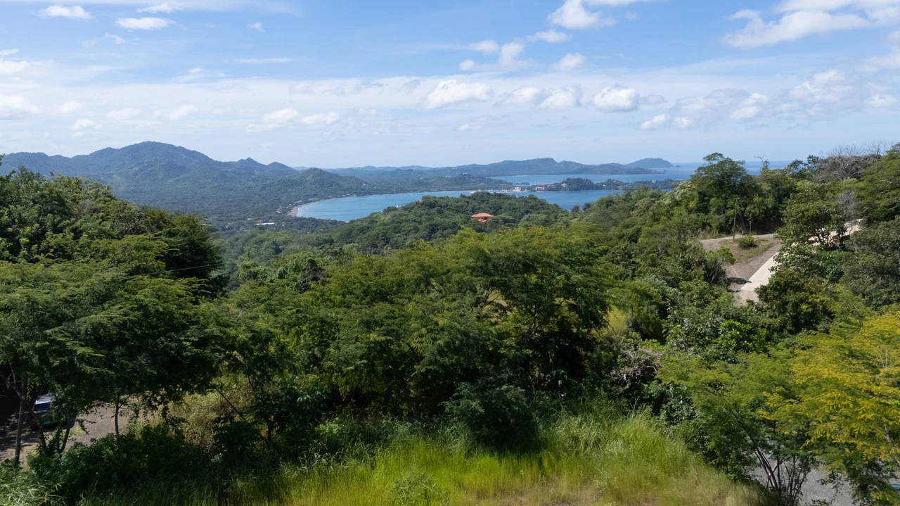 Pacific Heights Double Pad Lot: Spectacular Lot with Panoramic Ocean and Mountain Views! - Gallery image 7