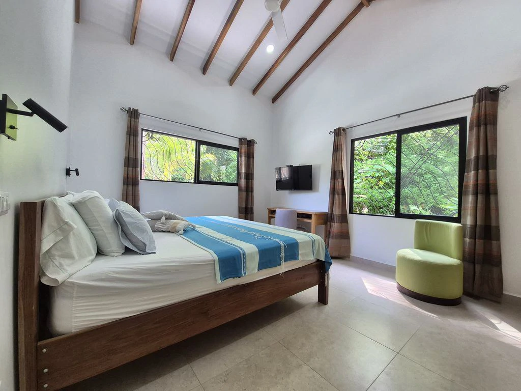 Casa Amapola: PRICE REDUCTION - Turnkey Modern Home with Pool in a Serene Tropical Setting, very close to Samara - Gallery image 24