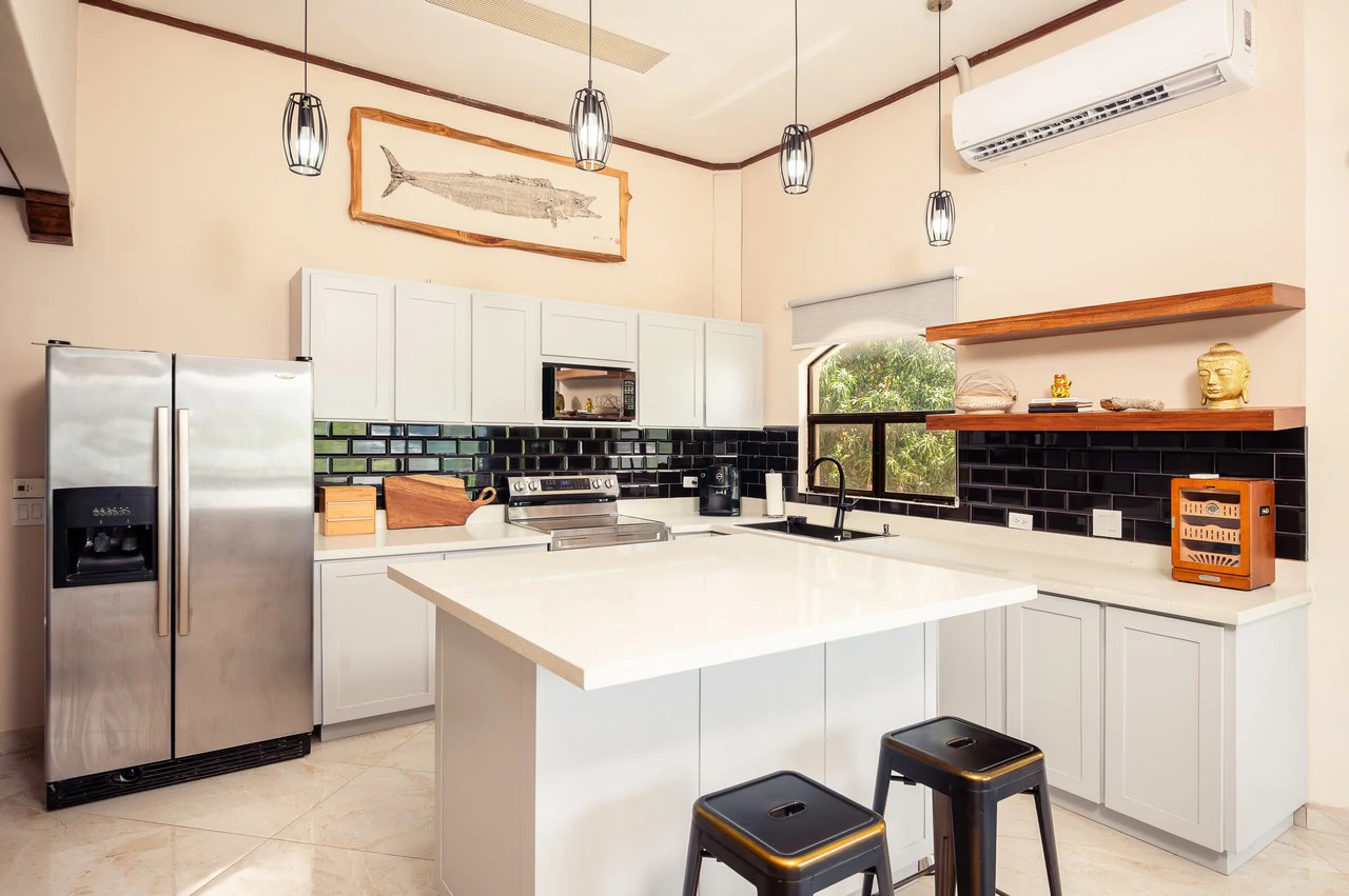 Flamingo Marina Real Penthouse 133: Ocean-View Condo in Playa Flamingo - Gallery image 4