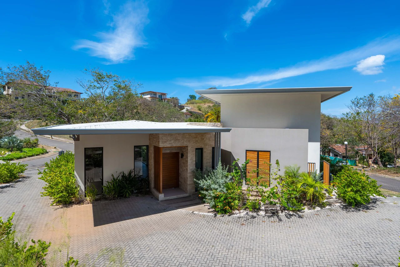 Casa Zoul: A Luxurious residence in the prestigious SENDEROS gated community of Tamarindo! - Gallery image 33