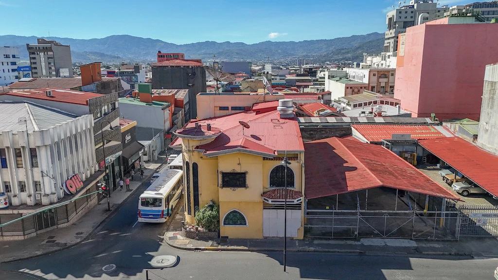 Bar/Nightclub For Sale in Amón