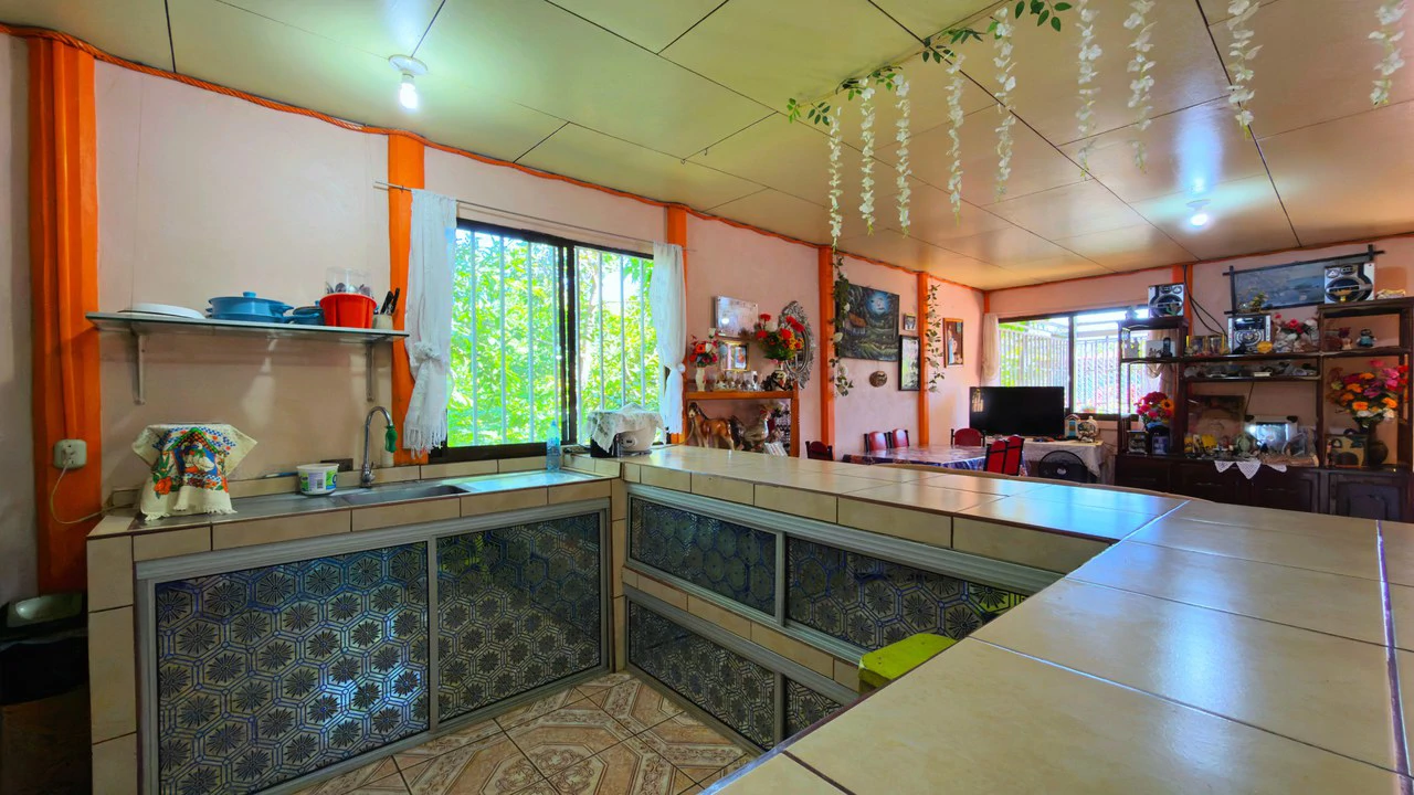 House For Sale in Pavones - Gallery image 5