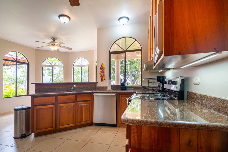 Ocean View 4-Bedroom Home with Pool in Gated Community - Gallery image 8