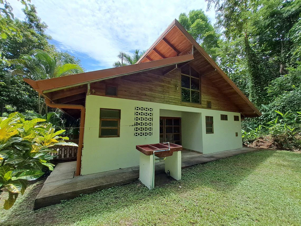 Casa Mango: Price Drop - Peaceful Teak Chalet-Style Home With Expansion Potential in a Lush Tropical Setting Near Samara - Gallery image 28