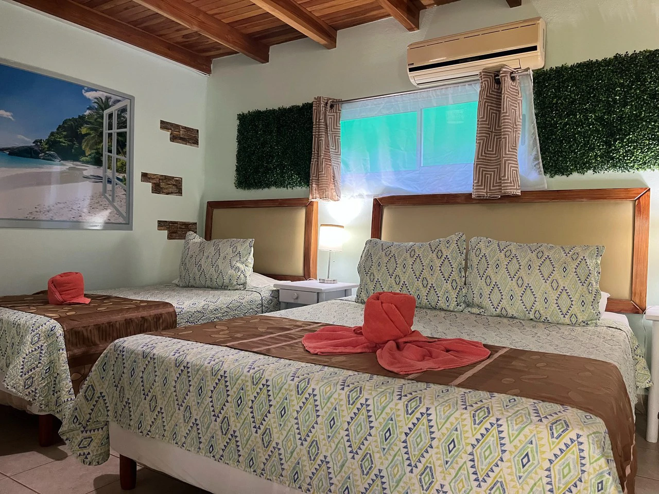 Turnkey Established 14 Suite Hotel Opportunity in Playa Sámara - Gallery image 11