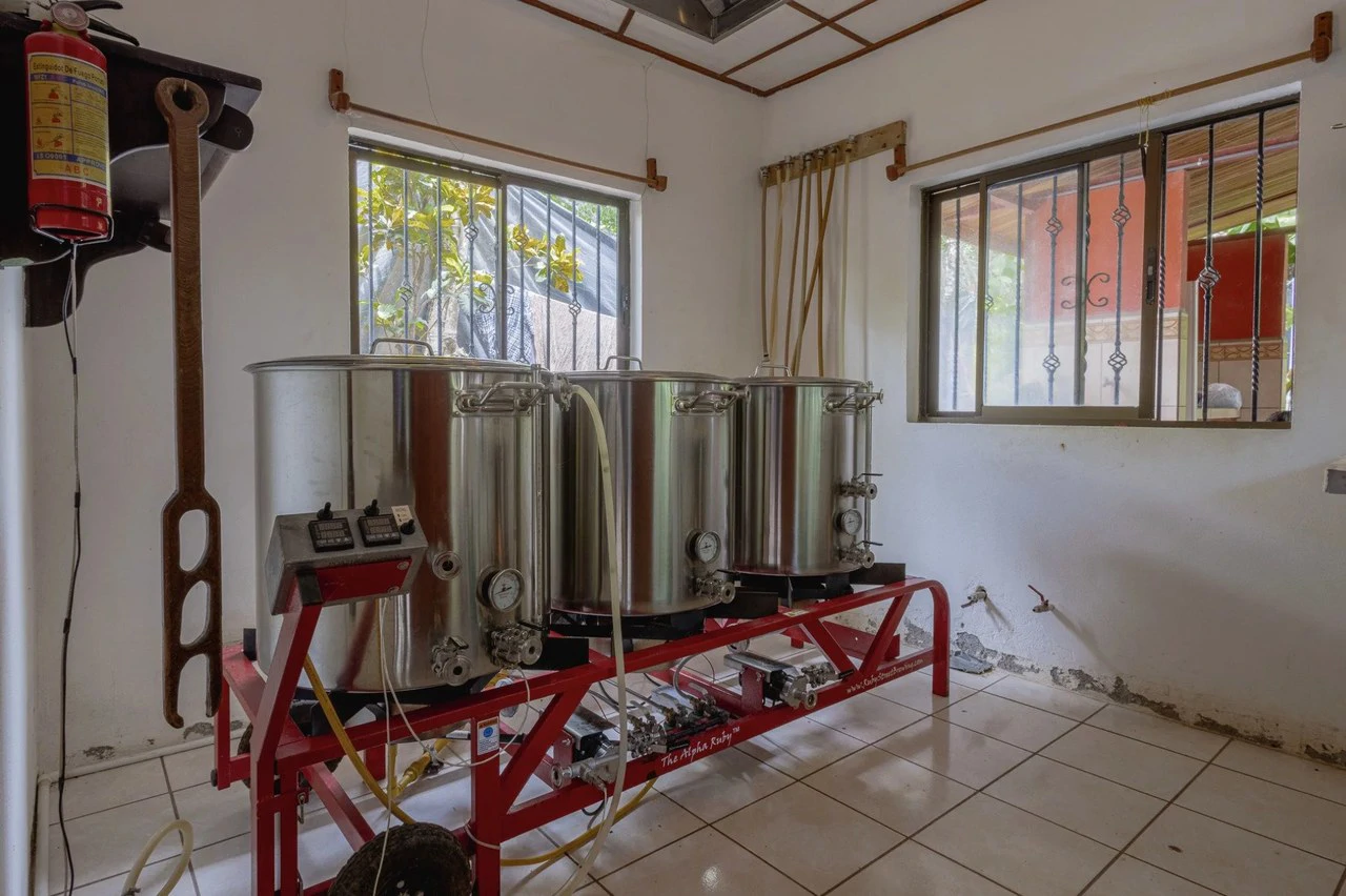 The Butterfly Brewery: $795,000 USD (NEW PRICE!) for this established business opportunity. - Gallery image 10