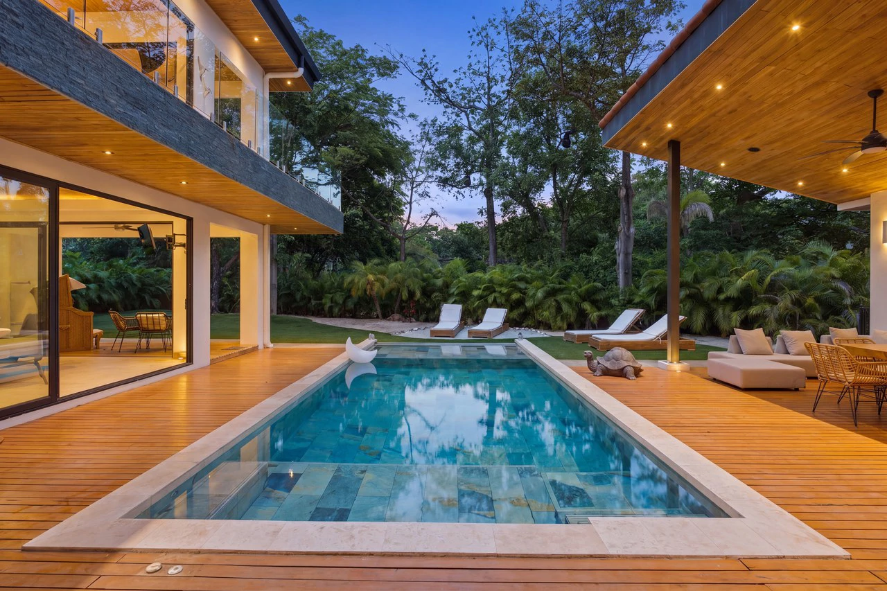 Casa La Ola Perfecta: Luxury 5-Bedroom Home with Pool Near the Beach in Hacienda Pinilla - photo 48