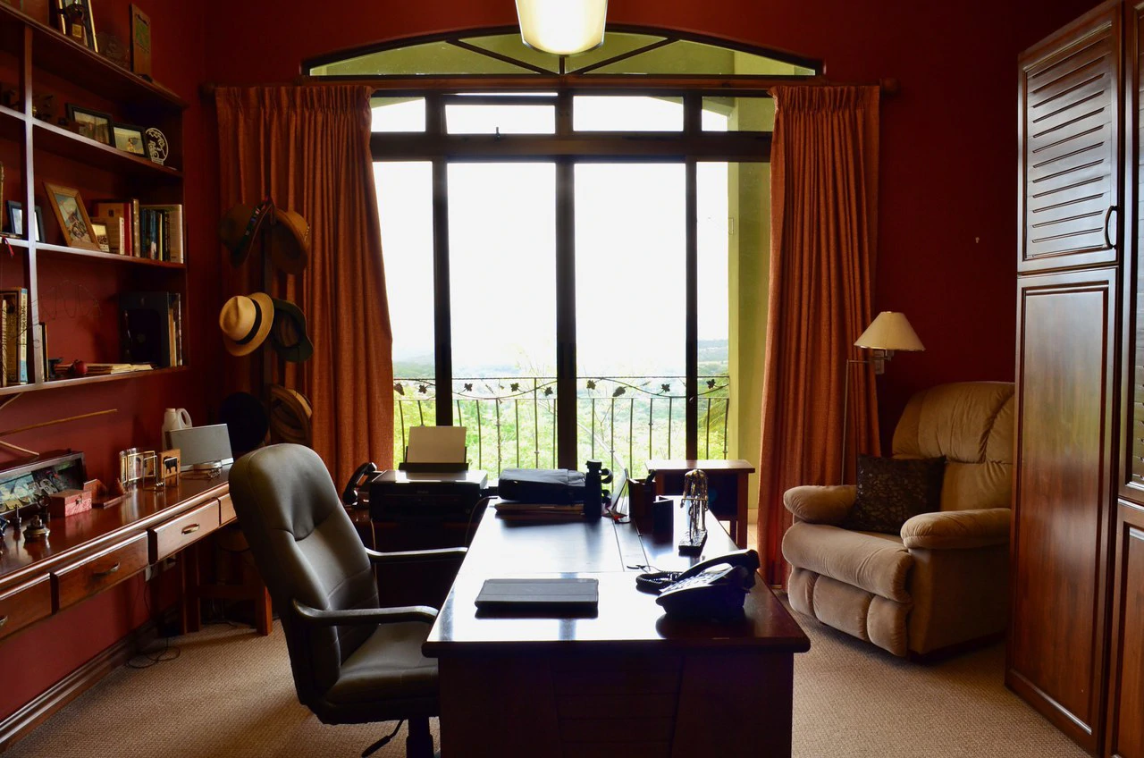 Mountain Condominium For Sale in Ciudad Colón - Gallery image 13