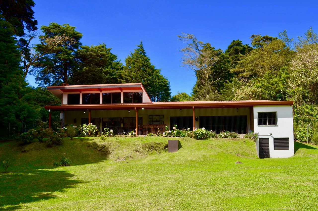 HOUSE IN TIROL HEREDIA: Leave surrounded by nature and peace - Gallery image 2