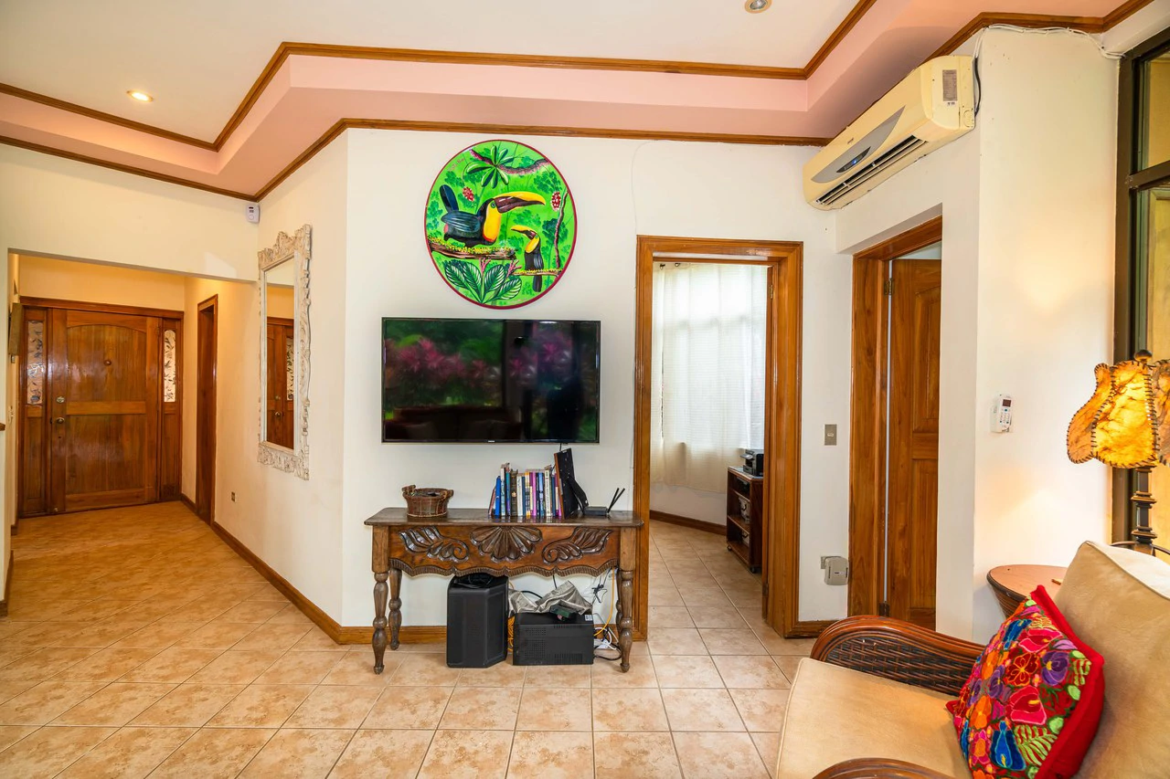 Stunning Tropical Home in Gated community with Hundreds of fruit trees: Mountain House For Sale in Naranjito - Gallery image 24