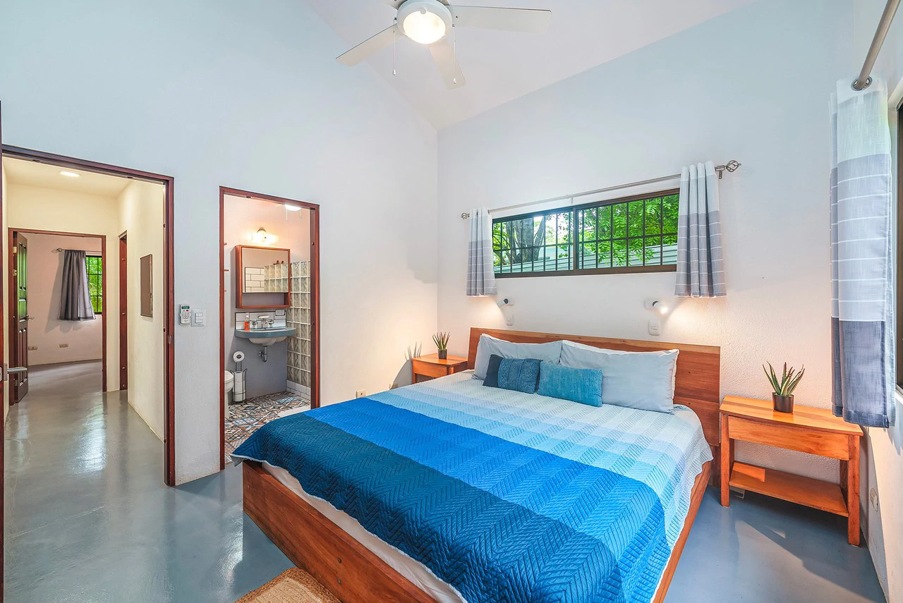 Campo de Sueños: Fresh 3BR Beach Home & Pool on 3/4 Acre - Gallery image 27