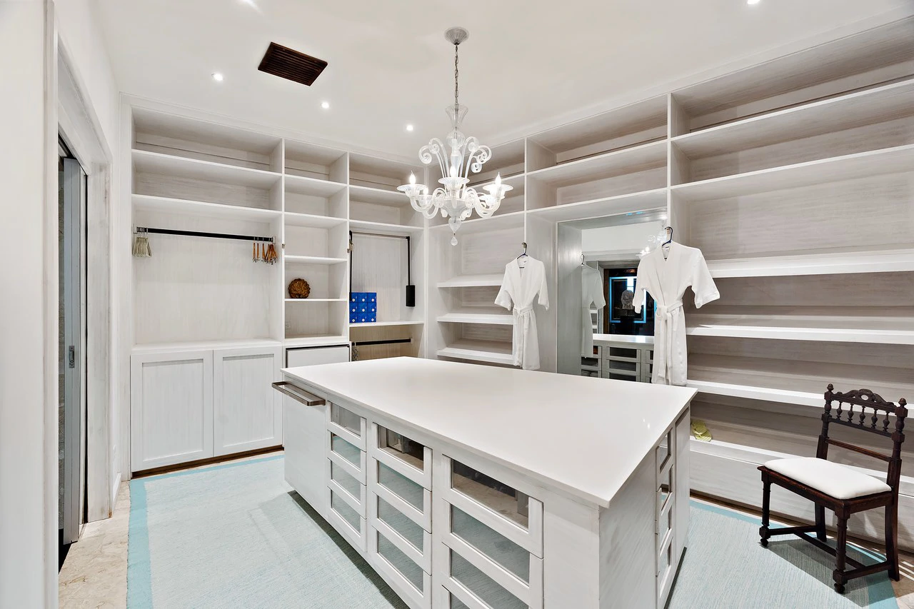27 Cartagena: Unique Luxury Beachfront Home - Gallery image 18