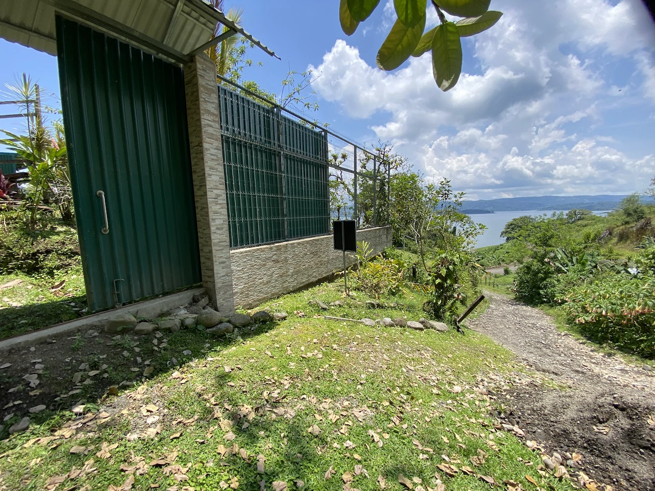 Beautiful Property with 4 cabins in El Castillo with gorgeous Lake View..!! - photo 21
