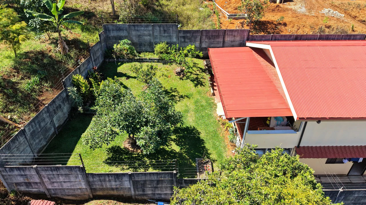 Countryside House For Sale in San Isidro del General - Gallery image 13
