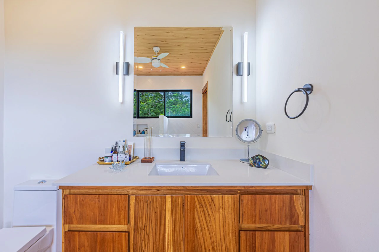 Ocean View Home with Cano Island And Whale Tail Views | San Josecito: Mountain House For Sale in Ojochal - Gallery image 39