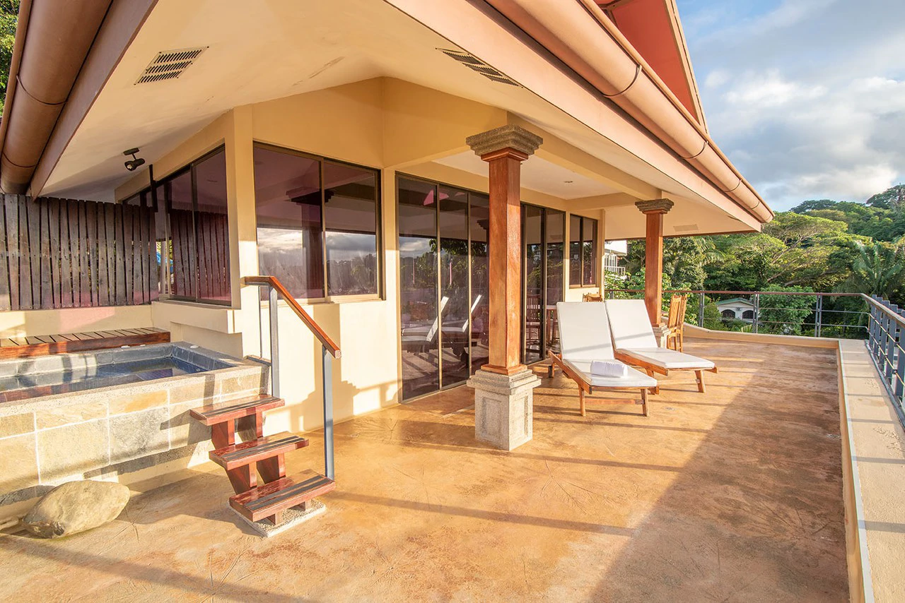 Villa Perezoso - 4 homes combined into 1: Mountain House For Sale in Manuel Antonio - Gallery image 10