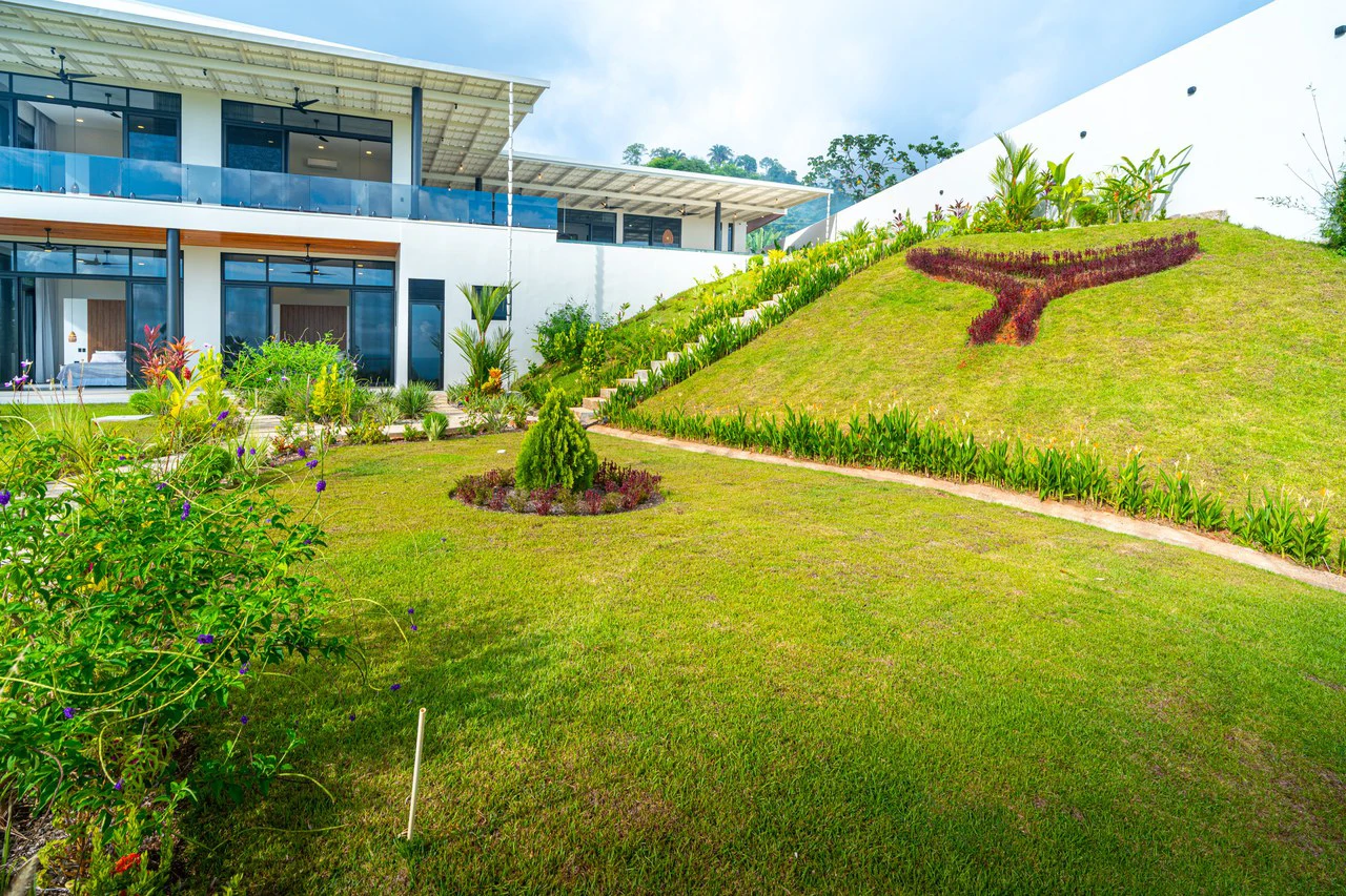 Lion's Gate Sunset Estate - Gallery image 70