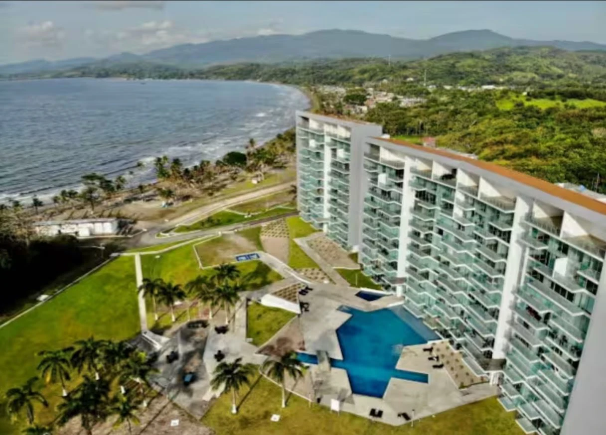 APARTMENT FOR SALE AT BALA BEACH COLON - photo 10