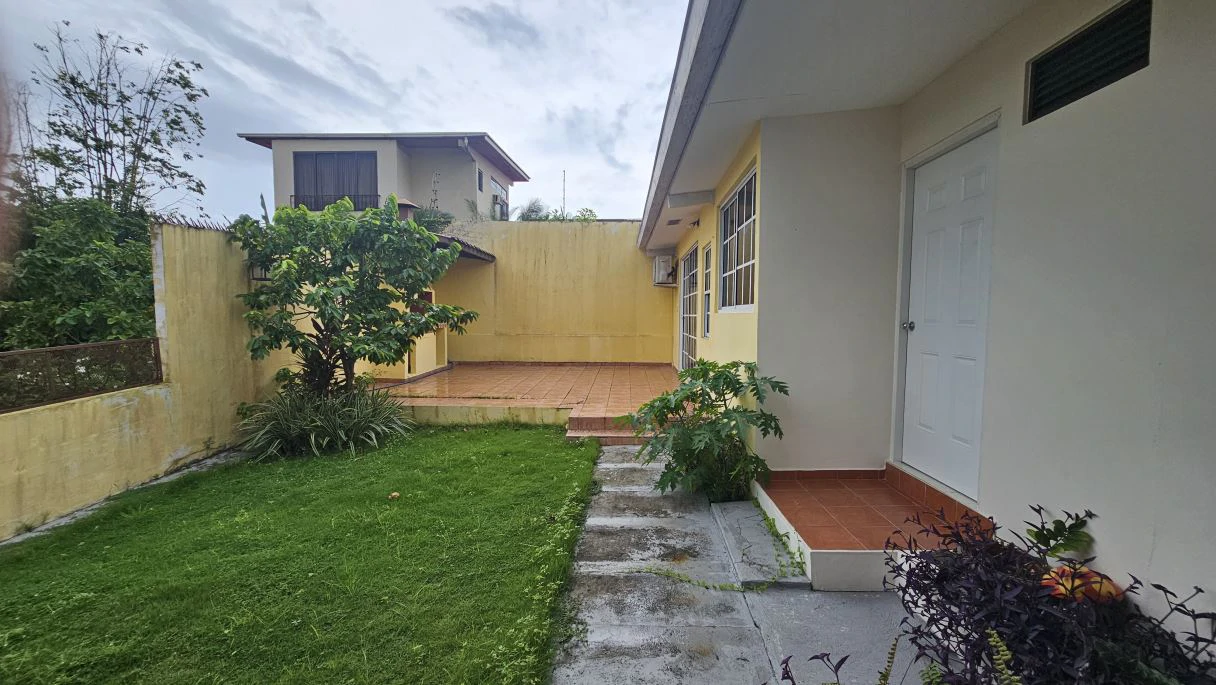 Spectacular 3-Level Residence in El Avance Betania! – Ample Space, Strategic Zoning & Income Potential. - photo 20