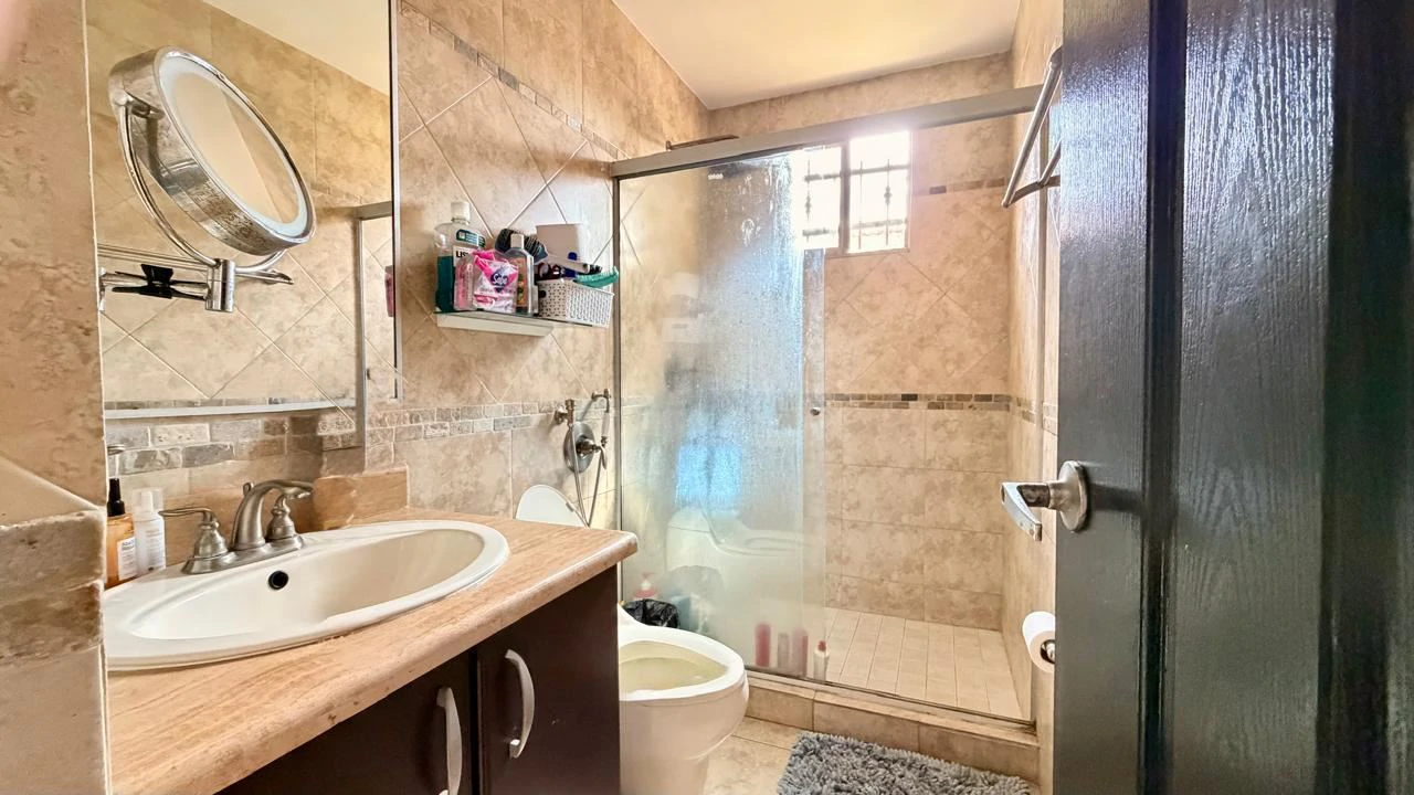 HOUSE FOR SALE RESIDENTIAL PASEO DORADO, CONDADO DEL REY - photo 16